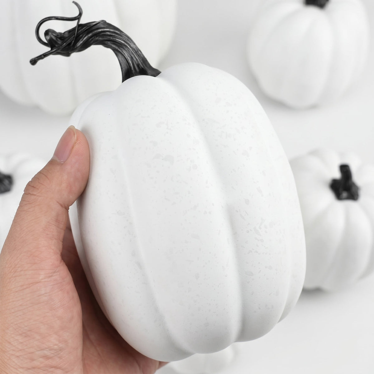 CQHVKQ 7PCS Fake Pumpkins Foam Decor Set, Fall Pumpkins Decoration from Sizes 1.9" to 7.5", Artificial Styrofoam Pumpkins for Table Centerpieces, Fall, Thanksgiving & Halloween DIY, Orange