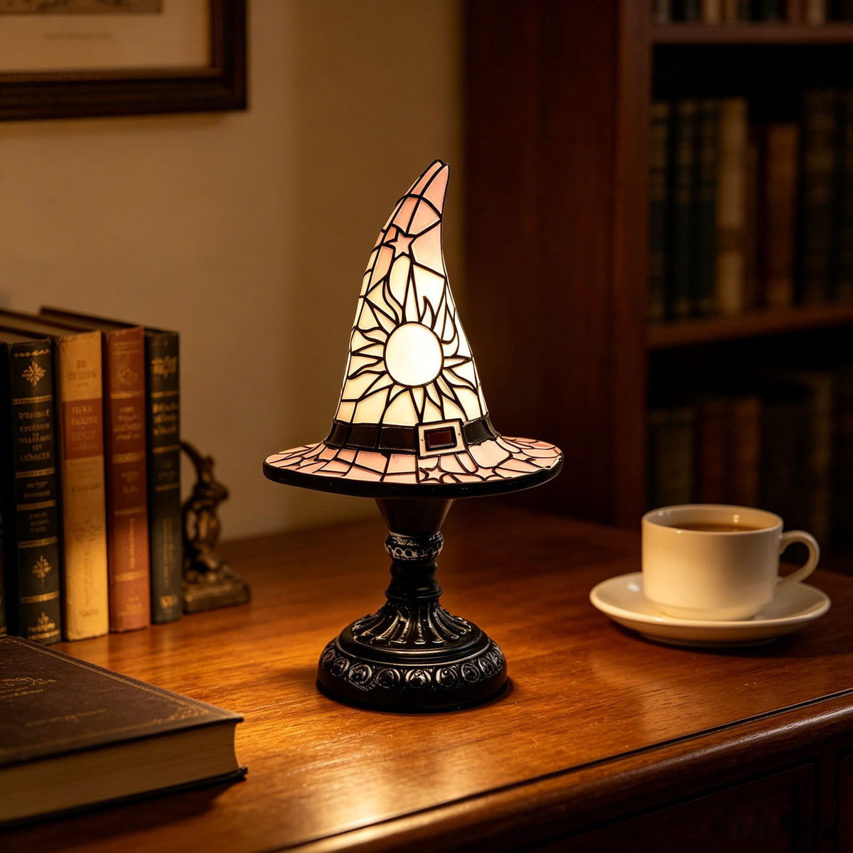 Stained Glass Witch Hat Lamp Gothic Halloween Lighting Decor, Vintage Witchy Hats Night Lights, Handcrafted Retro Resin Table Lamp for Bedroom, Living Room & Home Decor